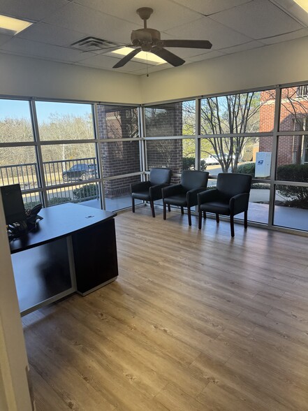 More Photos Of 591 Northpark Dr, Ridgeland Office For Sale