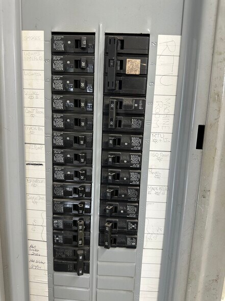 More Photos Of 340 W Pleasantview Ave, Hackensack Industrial For Lease