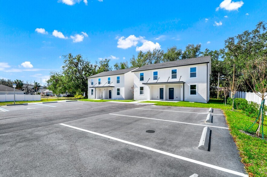 More Photos Of 665-695 Childs Ave, Bartow Apartments For Sale