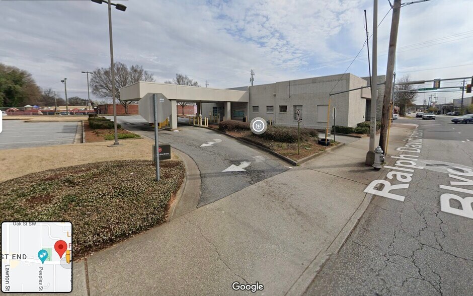 More Photos Of 917 SW Ralph David Abernathy Blvd, Atlanta Bank For Sale