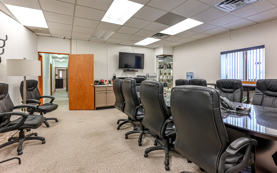 More Photos Of 817 Main St, Pittsburgh Office For Sale