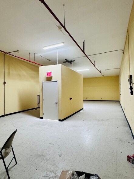 More Photos Of 30-75 Steinway St, Astoria Bank For Sale