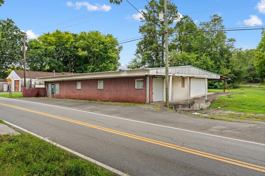 More Photos Of 1402 Riverbend Rd, Dalton General Retail For Sale