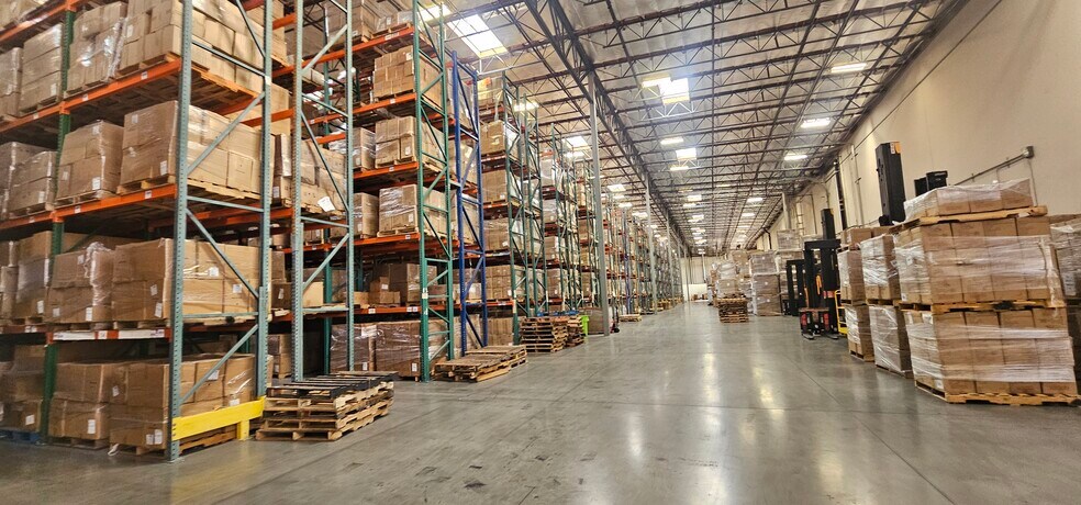 More Photos Of 27040 San Bernardino Ave, Redlands Distribution For Lease