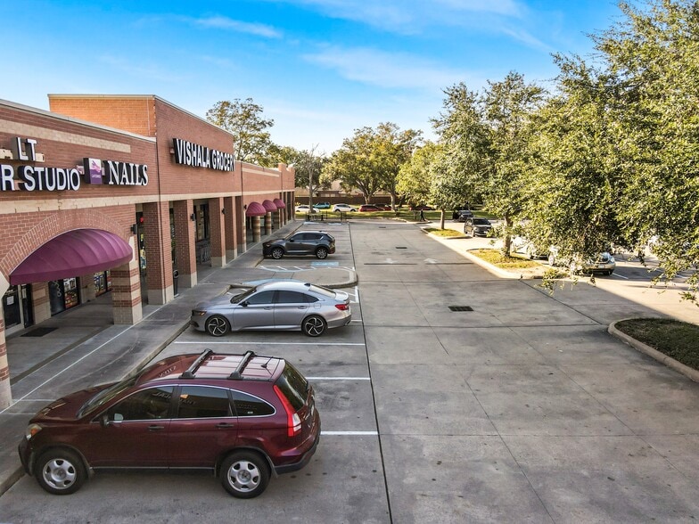 More Photos Of 2801-2899 Dulles Ave, Missouri City Unknown For Lease