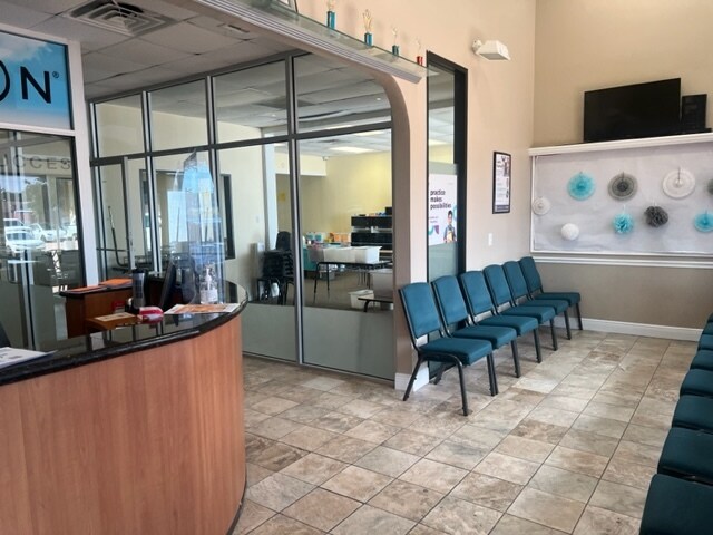 More Photos Of 14520 Memorial Dr, Houston Unknown For Lease