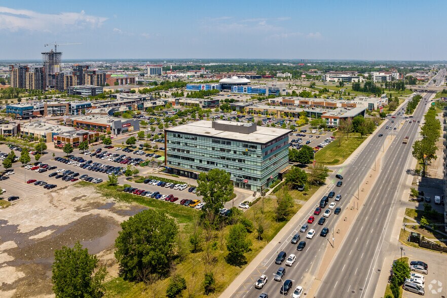 More Photos Of 3055 Saint-Martin Boulevard West, Laval Office For Lease