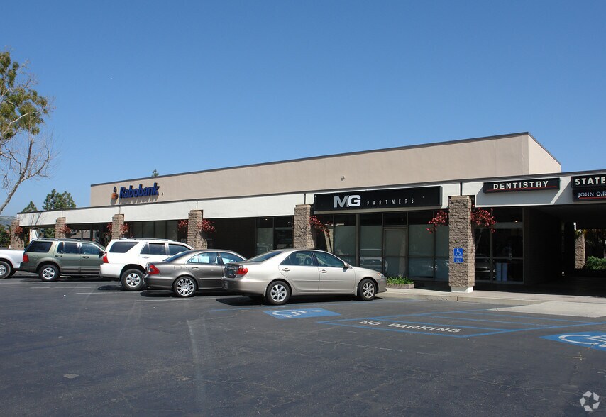 More Photos Of 452-470 Arneill Rd, Camarillo Freestanding For Lease