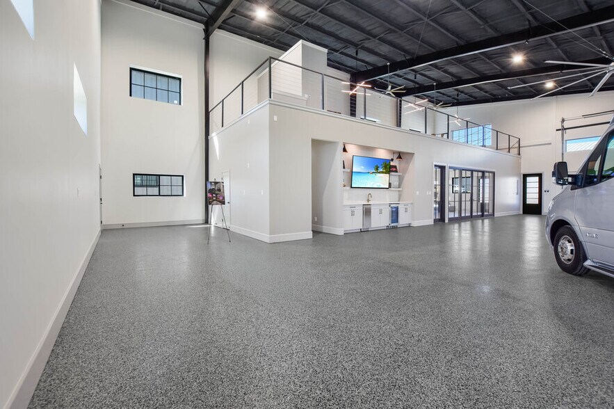 More Photos Of 1301 O Reilly Ct, Lakeway Specialty For Sale