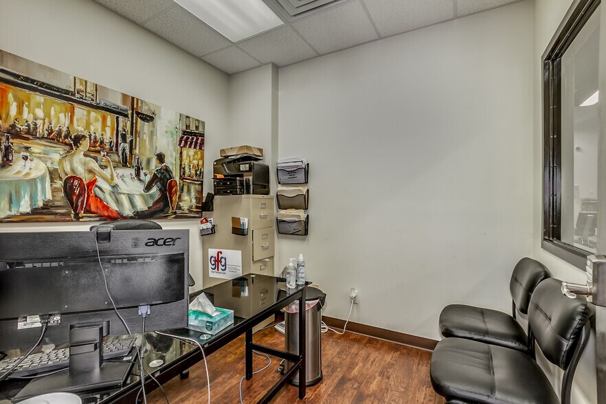 More Photos Of 1030 13th St E, Tuscaloosa Freestanding For Sale