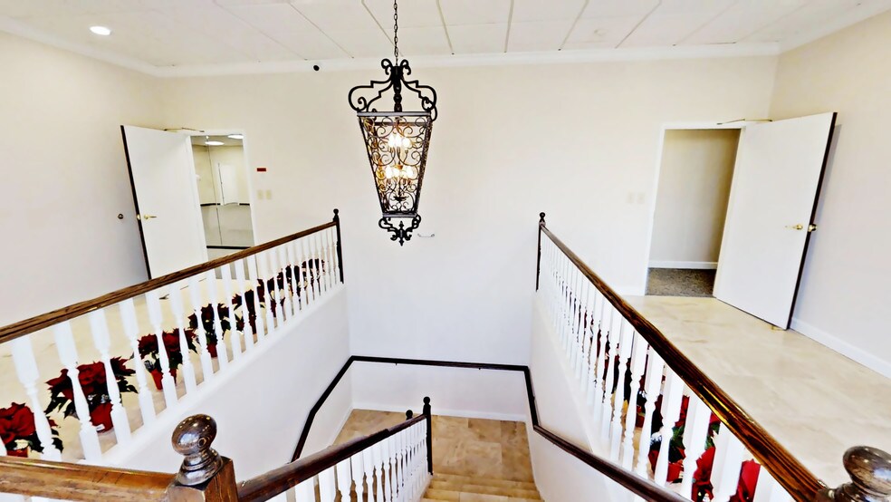 More Photos Of 3120 Medlock Bridge Rd, Peachtree Corners Light Distribution For Lease