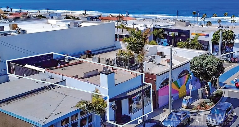 Primary Photo Of 208 Manhattan Beach Blvd, Manhattan Beach Restaurant For Lease