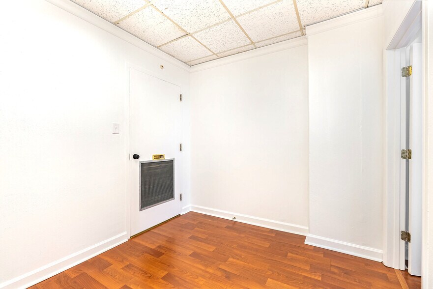 More Photos Of 1980 N Atlantic Ave, Cocoa Beach Medical For Sale