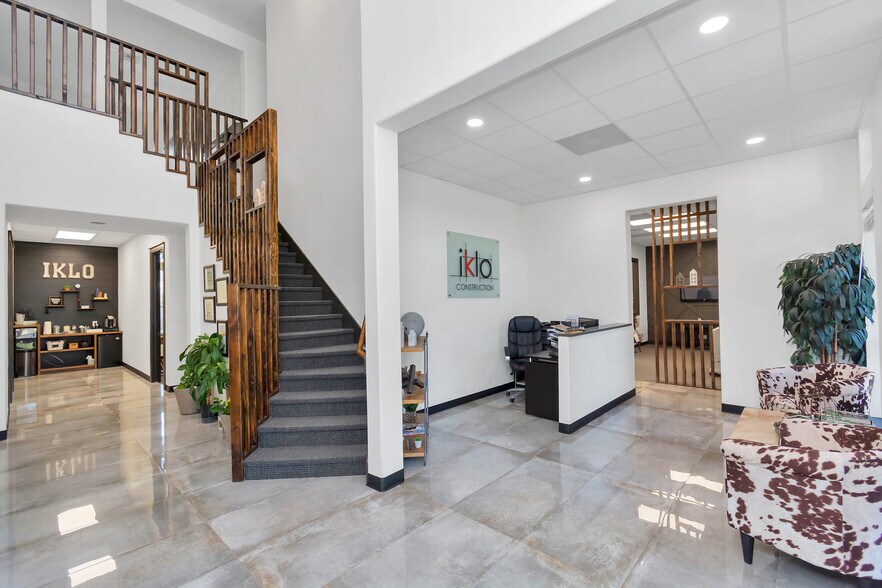 More Photos Of 8125 N Sam Houston Pky W, Houston Medical For Sale