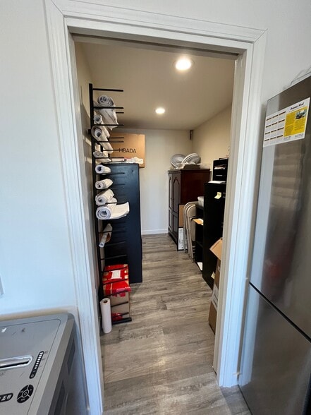 More Photos Of 23601 Avalon Blvd, Carson Storefront Retail Office For Lease