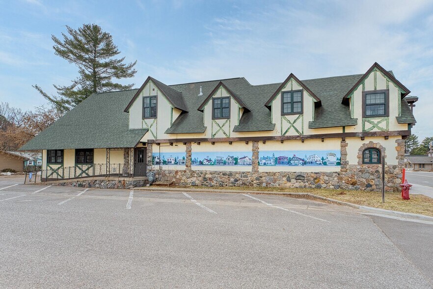 More Photos Of 1765 Superior St, Three Lakes General Retail For Sale