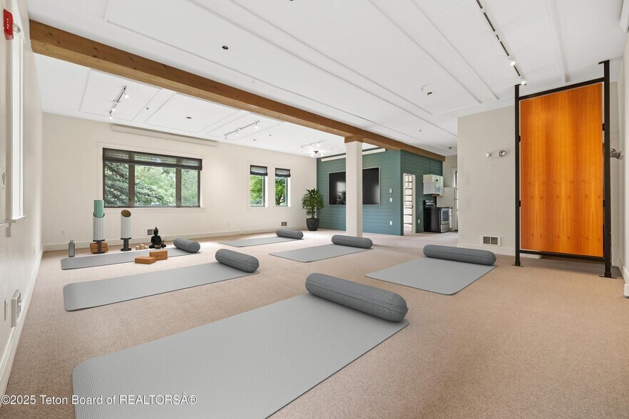 More Photos Of 1921 N Moose Wilson Rd, Wilson Office Residential For Sale