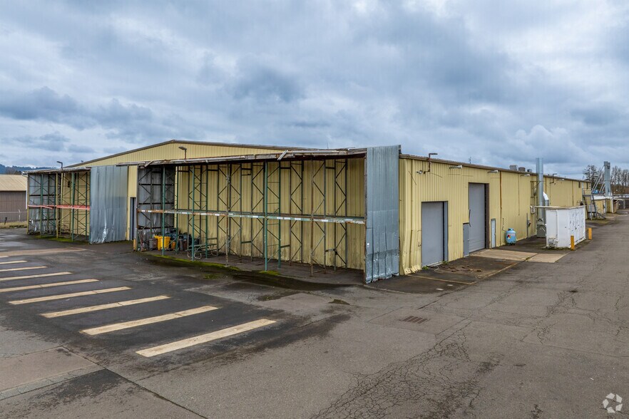 More Photos Of 596 Hoffman Rd, Independence Manufacturing For Sale