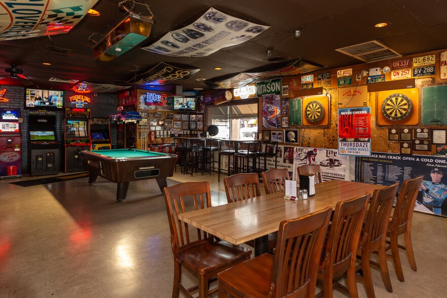 More Photos Of 6001 State Rd, Parma Restaurant For Sale