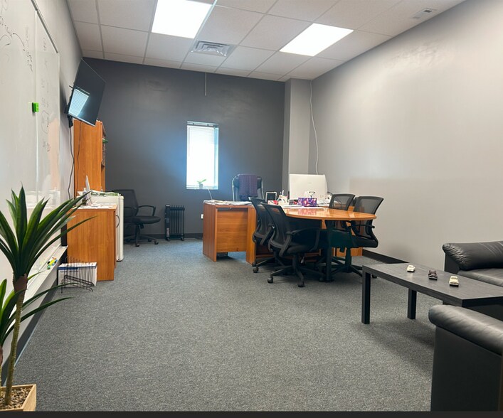 More Photos Of 13747 S Western Ave, Blue Island Warehouse For Sale