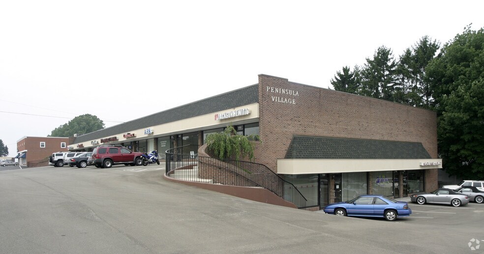 More Photos Of 2302-2324 W 8th St, Erie General Retail For Lease