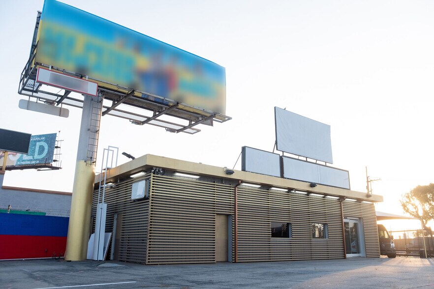 More Photos Of 9216 Sepulveda blvd, Los Angeles General Retail For Sale