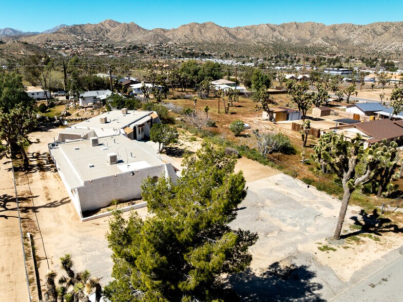 More Photos Of 7772 Jemez Trl, Yucca Valley Multifamily For Sale