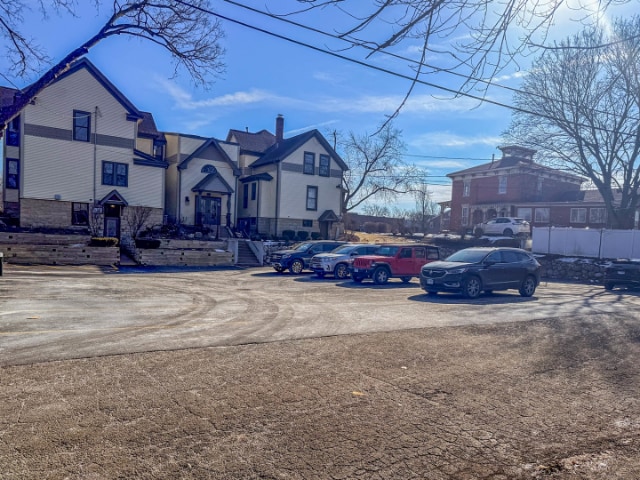 More Photos Of 121 N Washington St, Naperville Medical For Lease