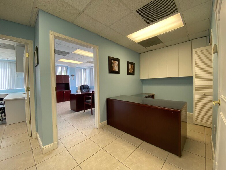 More Photos Of 2350 Coral Way, Coral Gables Medical For Sale