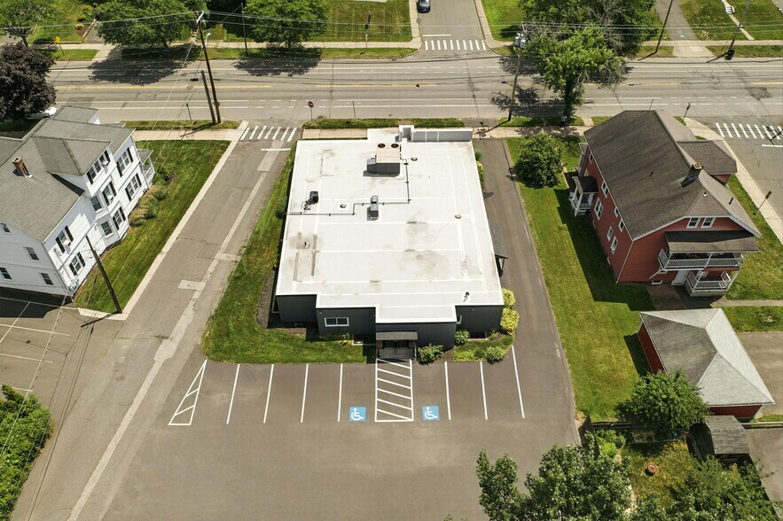 More Photos Of 1767 Northampton St, Holyoke Office Residential For Sale