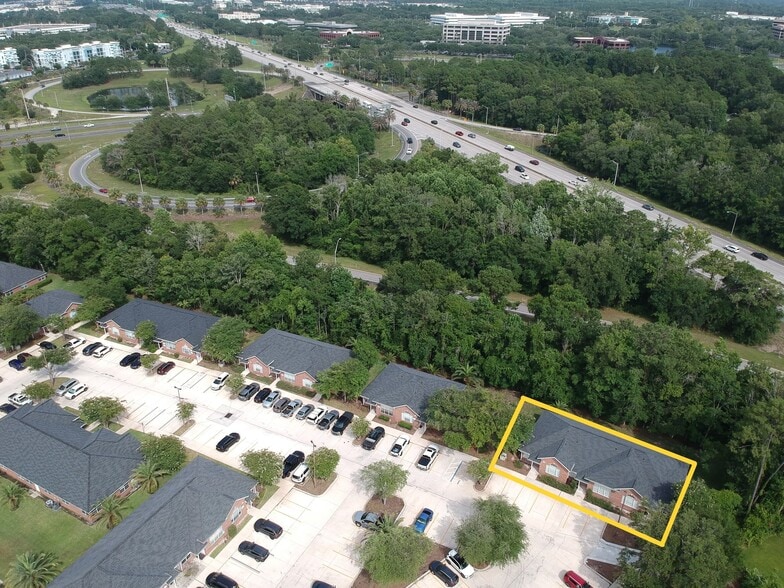 More Photos Of 8833 Perimeter Park Blvd, Jacksonville Medical For Sale