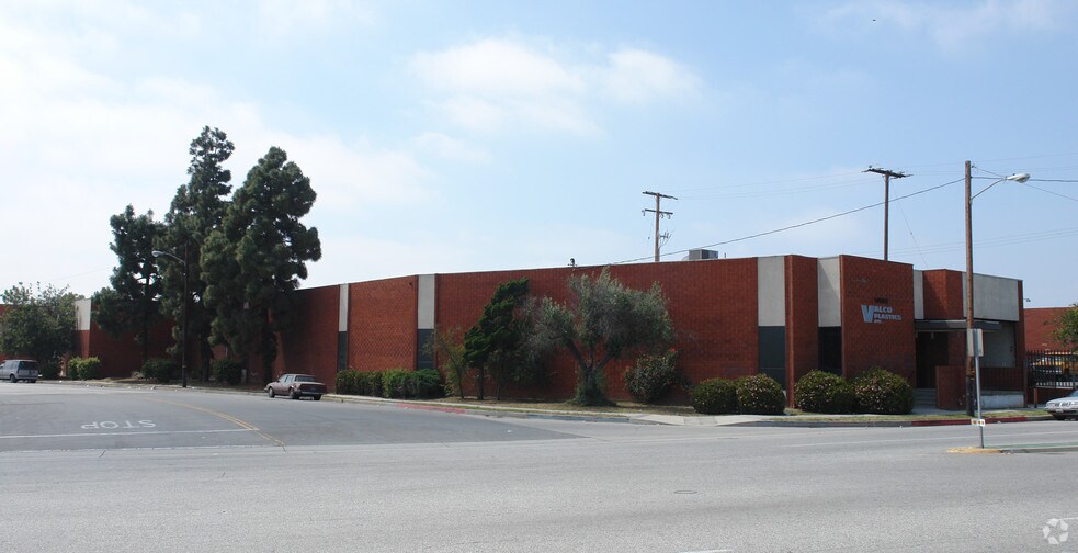 More Photos Of 14505 S Main St, Gardena Manufacturing For Lease