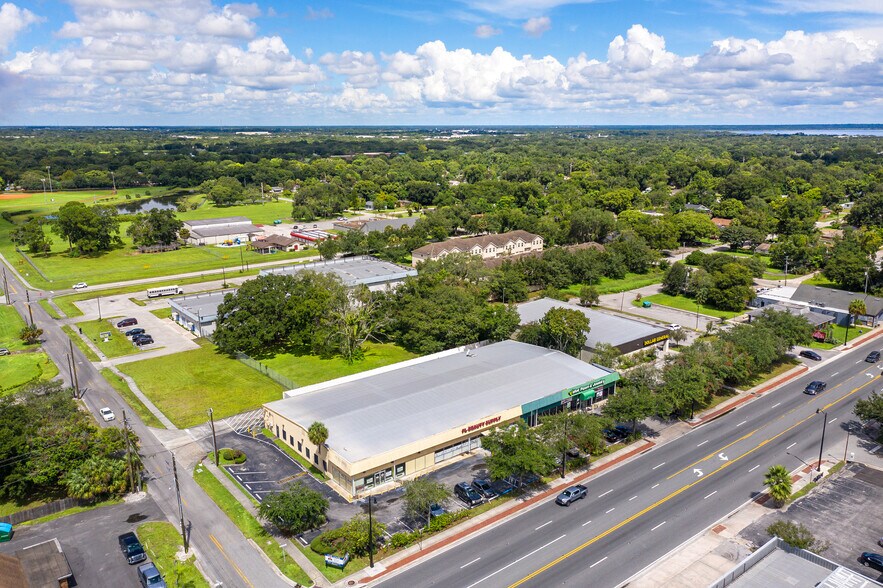 More Photos Of 2300-2306 S French Ave, Sanford Storefront For Lease