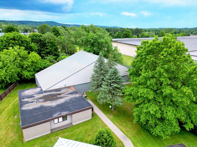 More Photos Of 900 McLean Rd, Cortland Office For Sale