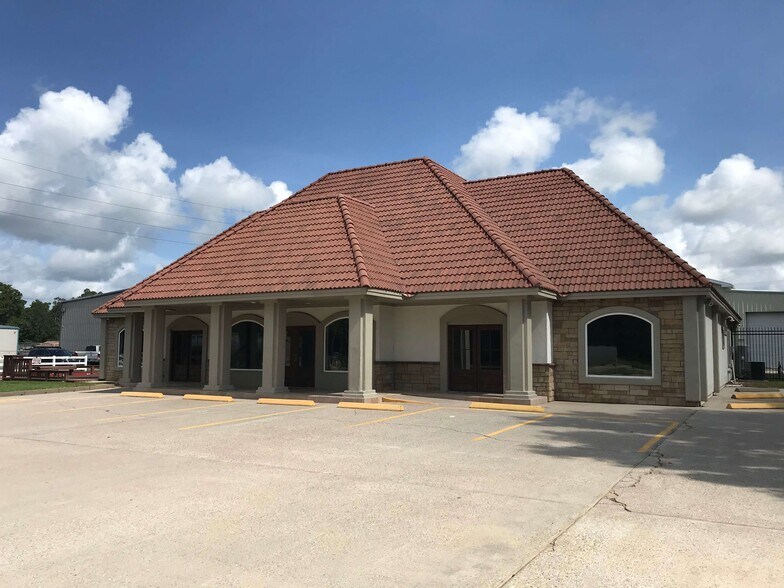 More Photos Of 1715 Northpark Dr, Kingwood Storefront For Lease