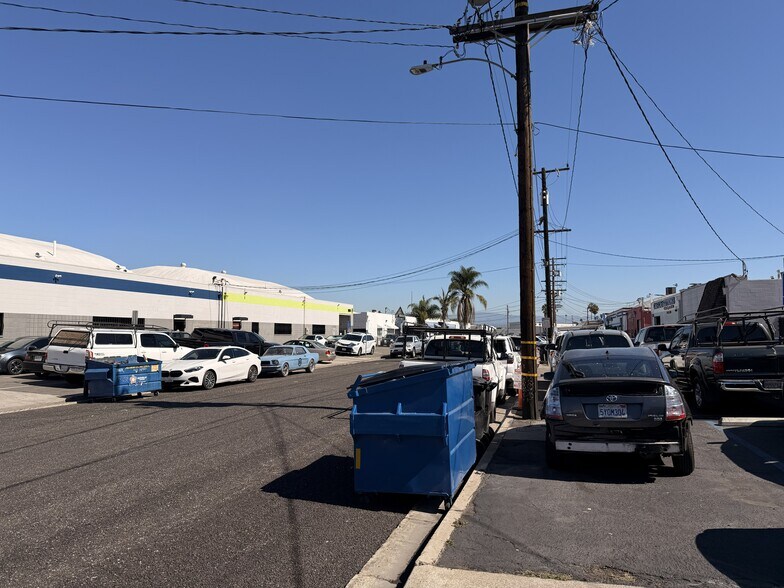 More Photos Of 11592 Anabel, Garden Grove Service For Sale