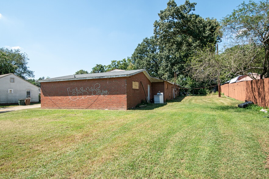 More Photos Of 3425 Martin Ave, Greensboro Apartments For Sale