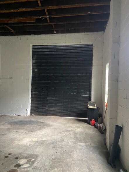 More Photos Of 52-56 Elwood Ave, Newark Warehouse For Lease