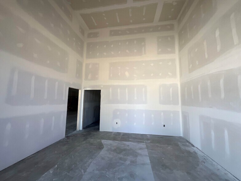 More Photos Of 1255 Blairs Ferry Road, Marion Flex For Sale