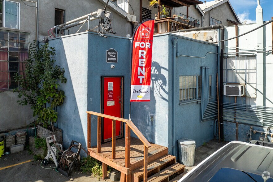 More Photos Of 4401 San Leandro St, Oakland Apartments For Sale