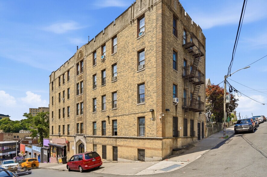More Photos Of 2 Overlook Ter, Yonkers Apartments For Sale
