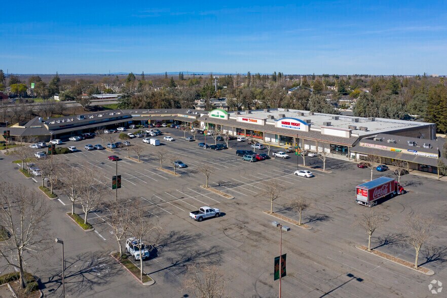 More Photos Of 3233 W Hammer Ln, Stockton General Retail For Sale