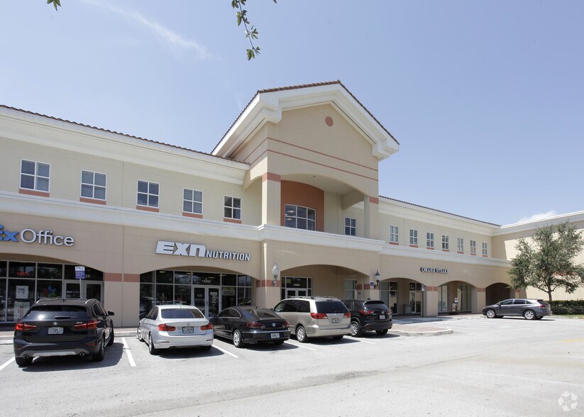 More Photos Of 15800-15880 Pines Blvd, Pembroke Pines Unknown For Lease