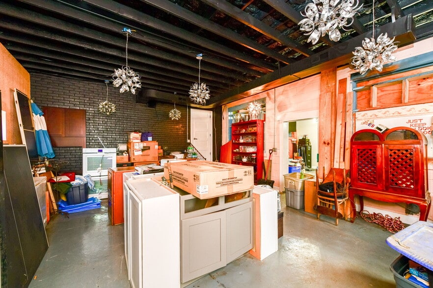 More Photos Of 2421 Central Ave, Indianapolis Office For Sale