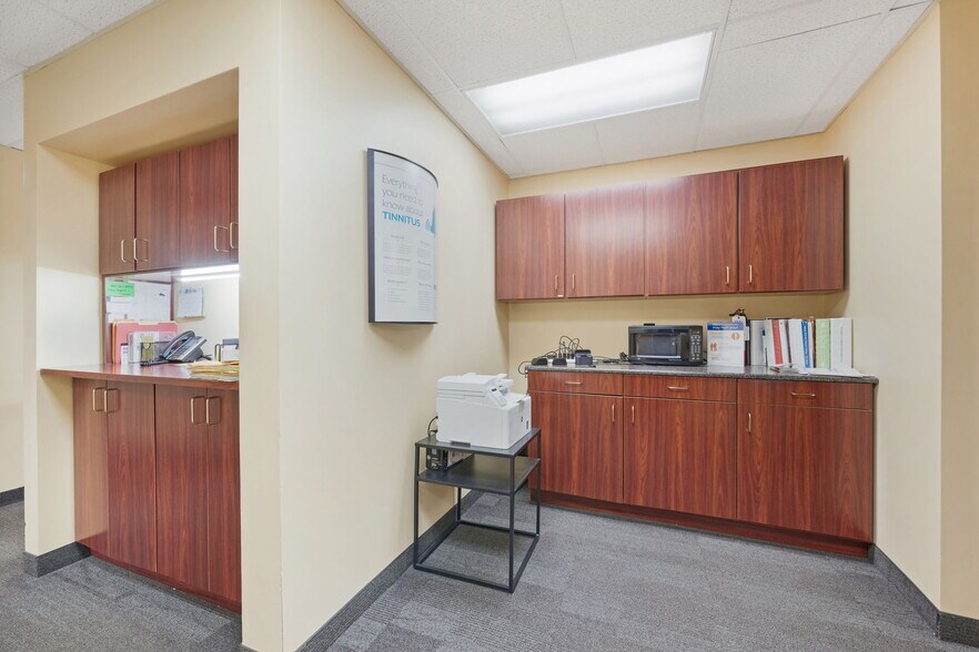 More Photos Of 1560 Beam Ave, Maplewood Medical For Sale