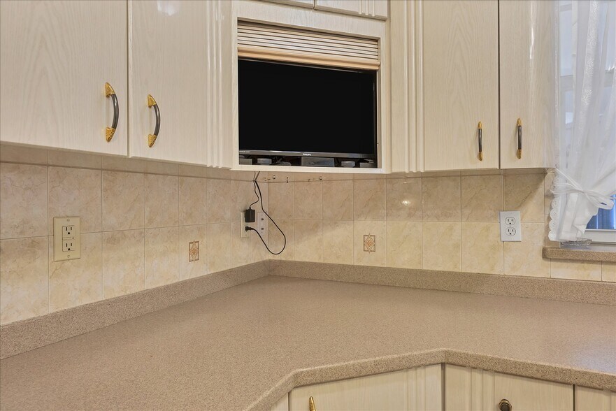 More Photos Of 12209 Cotorro Ave, North Port Specialty For Sale