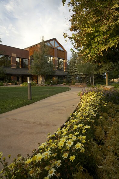 More Photos Of 5250 Hahns Peak Dr, Loveland Office For Lease