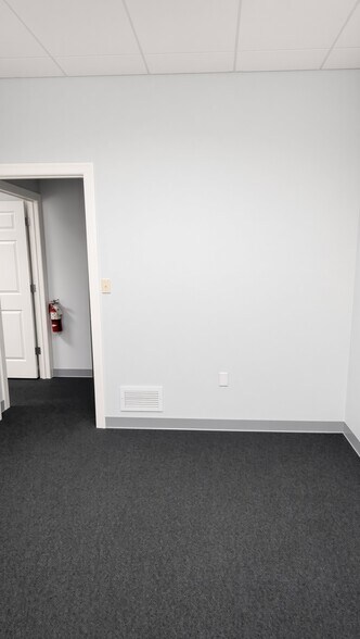 More Photos Of 5310 Clark Rd, Sarasota Medical For Lease