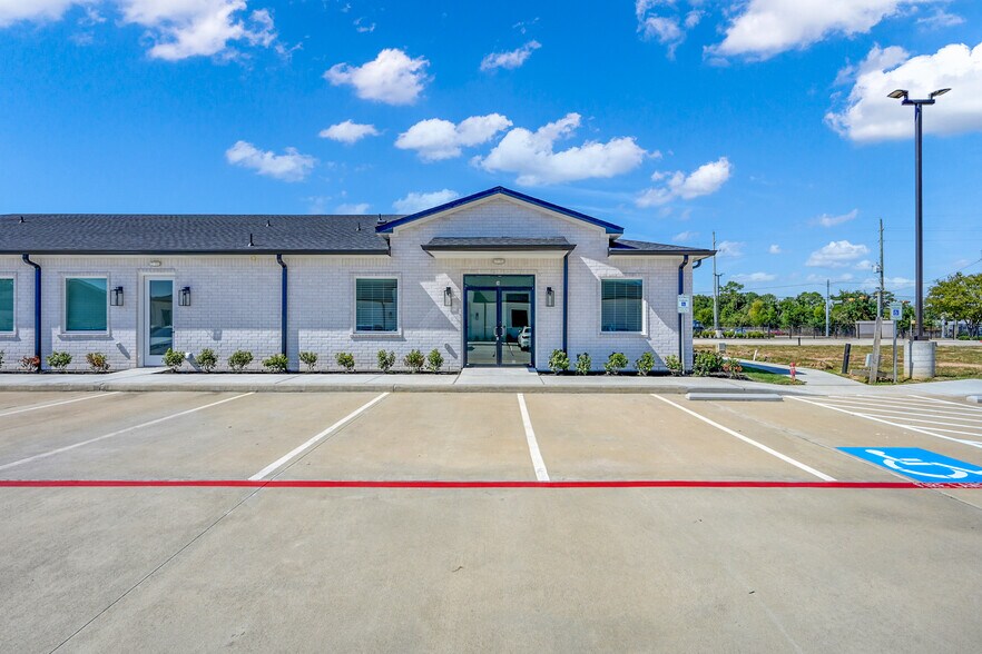 More Photos Of 18930 Kuykendahl Rd, Spring Medical For Lease