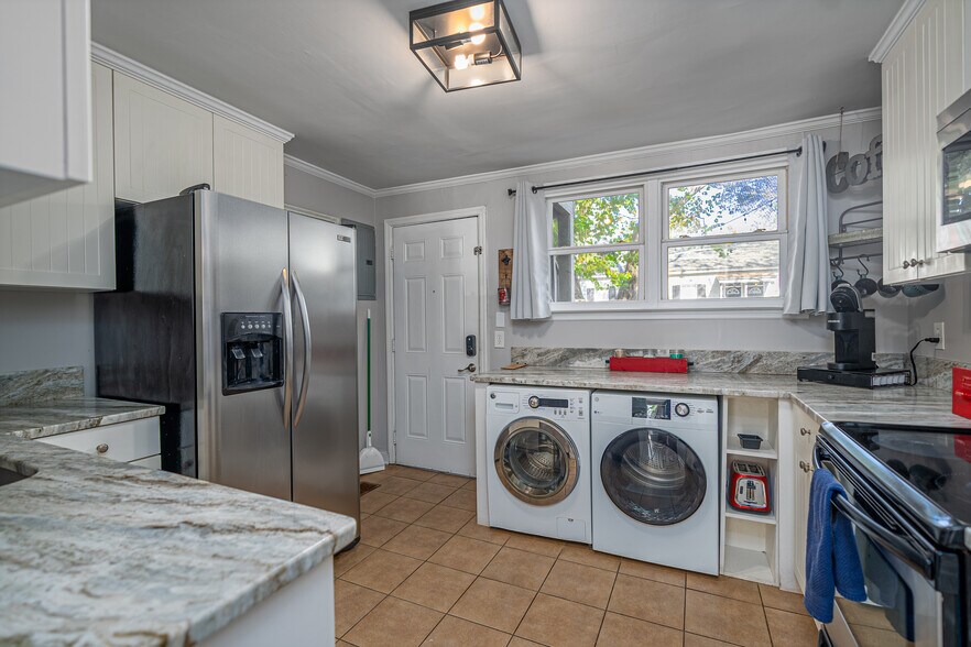 More Photos Of 522 E Bolton St, Savannah Apartments For Sale